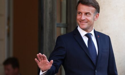 Ένα νέο αστέρι λάμπει πάνω από το Παρίσι, περήφανη η Γαλλία
