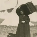 «Πέθαιναν 50 άνθρωποι την ημέρα»: Η Μακρόνησος των Πόντιων προσφύγων ήταν ένα νέο δράμα μετά τον ξεριζωμό