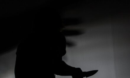 Ανήλικοι έβγαλαν μαχαίρι και λήστεψαν ανήλικο