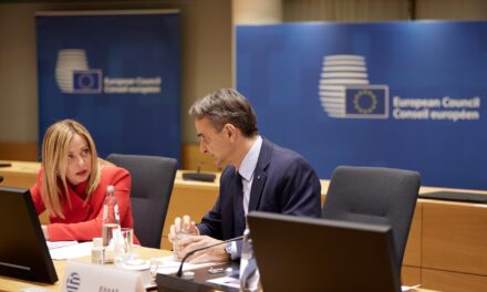 Οι Ιταλοί «μαδάνε» την Ελλάδα και κάνουν δουλειές με τους Τούρκους