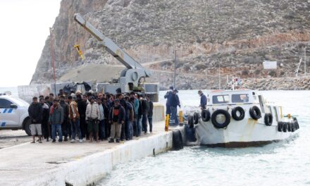 Μείωση άνω του 40% στις μεταναστευτικές ροές – Ενισχυμένη επιτήρηση σε Αιγαίο και Κρήτη