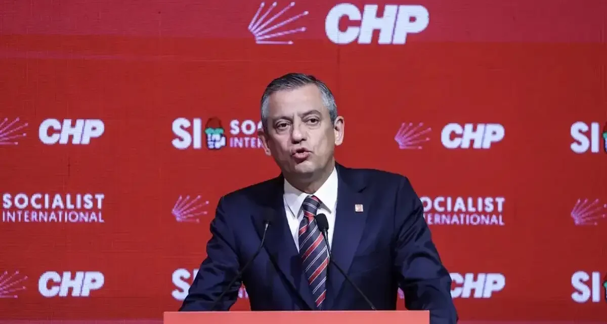 Τουρκία: Δικαστήριο καθαίρεσε τον αρχηγό της αξιωματικής αντιπολίτευσης