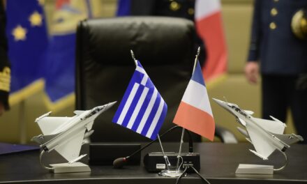 Ελληνογαλλικές συνέργειες στην άμυνα αποκτούν βιομηχανικό βάθος