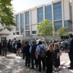 Ουρές και καθυστερήσεις την πρώτη ημέρα εφαρμογής των νέων μέτρων