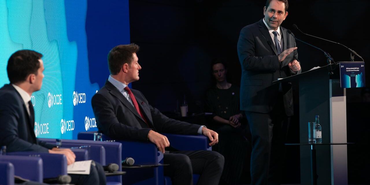 Πετραλιάς στον ΟΟΣΑ: Η Ελλάδα επιτυχημένο παράδειγμα δημοσιονομικής πολιτικής
