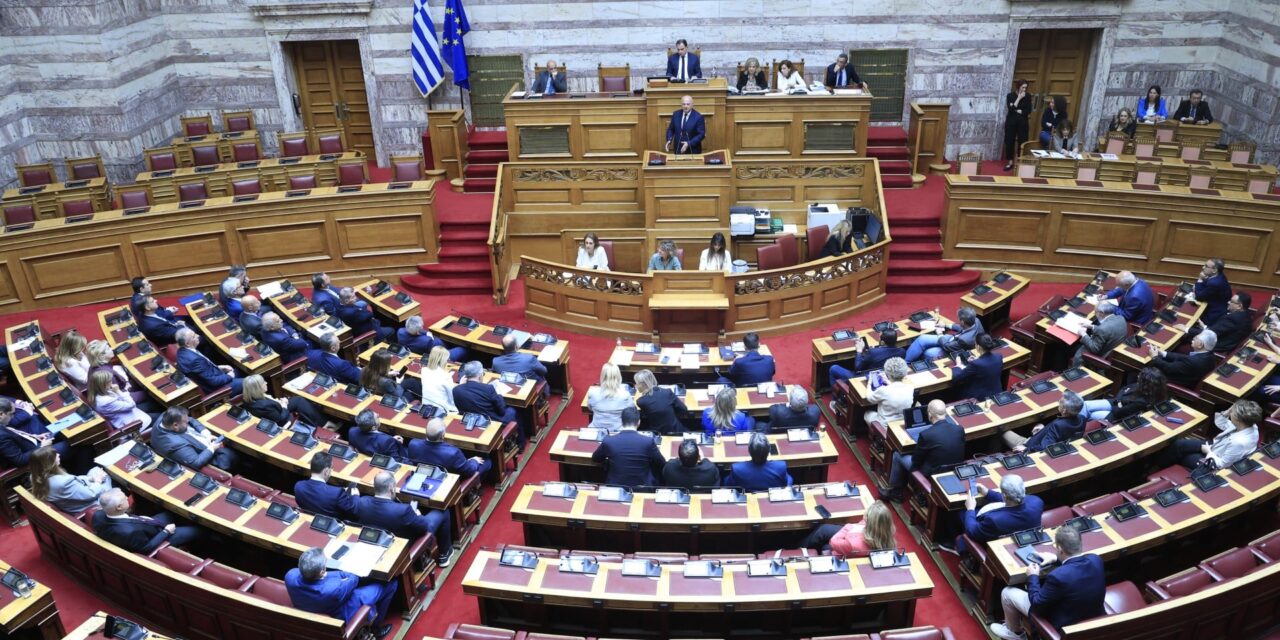 Ψηφίστηκε το νομοσχέδιο – σκούπα για τις νέες ψηφιακές υπηρεσίες προς πολίτες και επιχειρήσεις