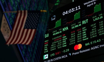 Νέα ρεκόρ στη Wall Street με «καύσιμο» την AI και τις ελπίδες αποκλιμάκωσης με το Ιράν