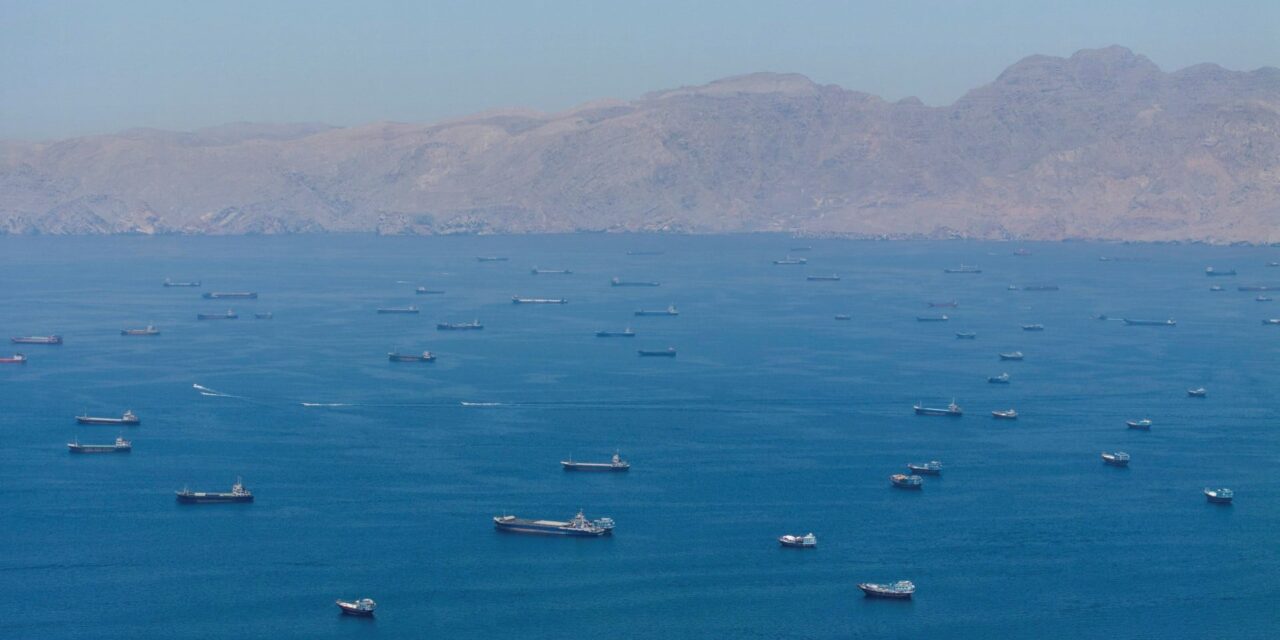 Eλληνικό υπερδεξαμενόπλοιο έχει ήδη διέλθει από το Στενό του Ορμούζ συνοδεία του Ναυτικού των ΗΠΑ