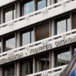 Η Ελλάδα θα προχωρήσει τον επόμενο μήνα σε πρόωρη αποπληρωμή χρέους ύψους 6,9 δισ. ευρώ