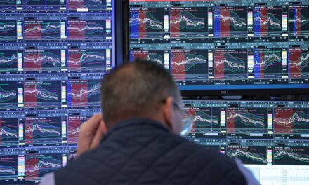 Διεθνείς χρηματιστηριακές αγορές: Ράλι στις μετοχές, βουτιά 4% στο πετρέλαιο μετά τη συμφωνία ΗΠΑ – Ιράν