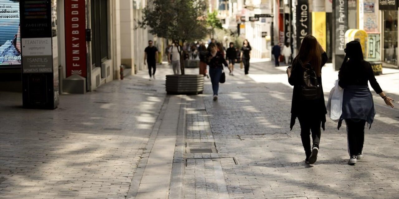 Στο τραπέζι ΣΣΕ και κυριακάτικη αργία