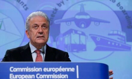 Ευρωπαϊκό ένταλμα σύλληψης για τον Δημήτρη Αβραμόπουλο – Τι απαντά