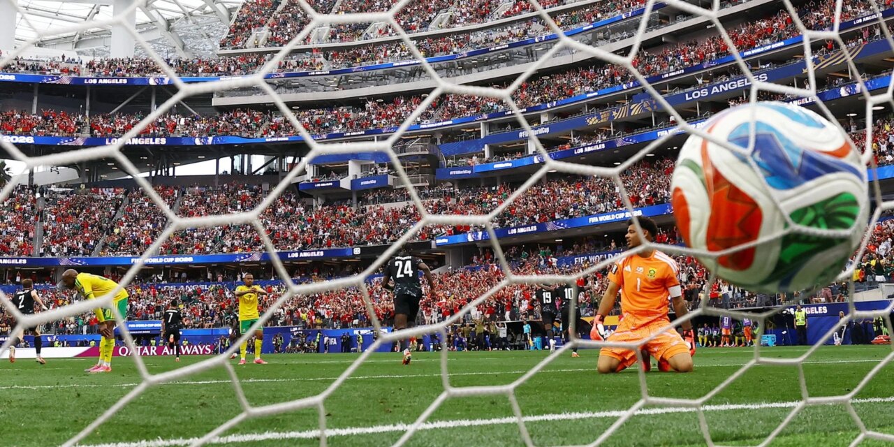 Στους «16» με υπογραφή Εουστάκιο ο Καναδάς, 1-0 τη Νότια Αφρική