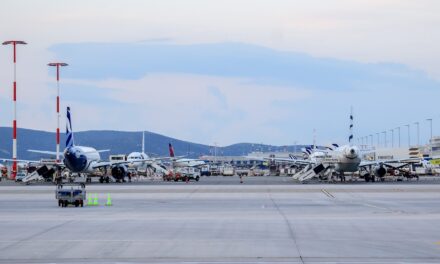 Αιχμές Ελεγκτών Εναέριας Κυκλοφορίας και SKY express κατά της ΥΠΑ