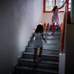 Ψηφίζεται η έκτακτη ενίσχυση σε γονείς: Σχεδόν ένα εκατ. οι δικαιούχοι, δύο πληρωμές έως τον Αύγουστο – Αναλυτικά η διαδικασία