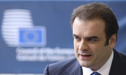 Πιερρακάκης: Παρατείνεται έως τις 30 Σεπτεμβρίου η ρύθμιση για το ελβετικό φράγκο