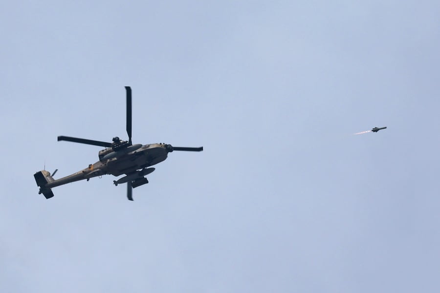Στρατιωτικό ελικόπτερο Apache των ΗΠΑ κατέπεσε κοντά στο Στενό του Ορμούζ