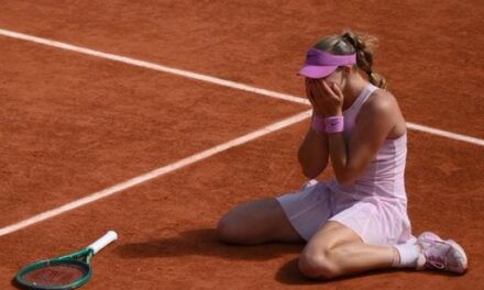Η 19χρονη Αντρέεβα σήκωσε το Roland-Garros