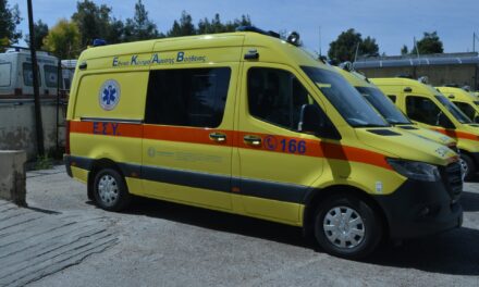 Διαβεβαιώσεις για την επιχειρησιακή ετοιμότητα παρά τις βλάβες σε ασθενοφόρα της Αττικής