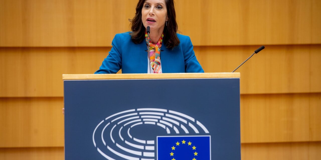 Η αντίδραση του Π. Μαρινάκη και τα πυρά από ΠΑΣΟΚ, ΣΥΡΙΖΑ
