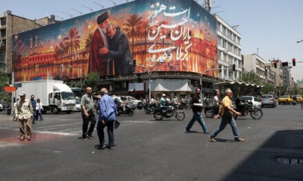 ΗΠΑ και Ιράν συμφώνησαν να σταματήσουν τις επιθέσεις