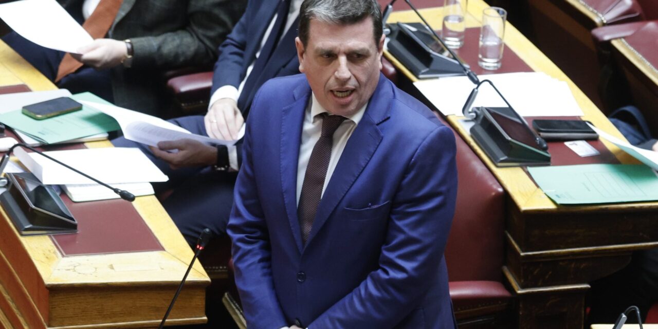 Αντιπαράθεση στη Βουλή για την ΕΣΣΔ και το ρητορικό ερώτημα Βορίδη «Θα την βουλιάξουμε την βάρκα ή όχι;»
