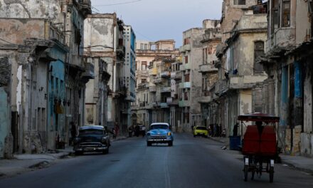 Πώς μπορεί και αντέχει ακόμα;