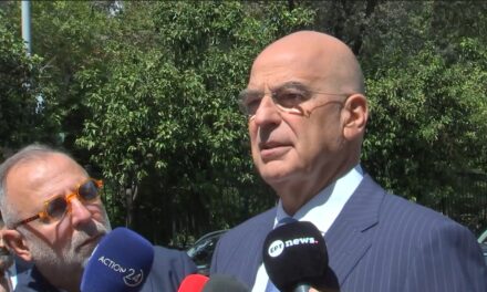 Η Άγκυρα επιβεβαιώνει ότι παρενόχλησε το αεροσκάφος του Δένδια στην Κύπρο μέσω διάψευσης
