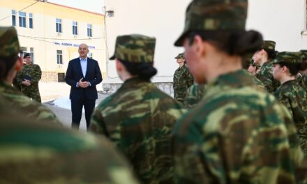 Λαμία με ελικόπτερο ο ΥΕΘΑ Νίκος Δένδιας! Τι ήταν τόσο επείγον;