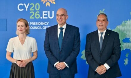 Ούτε λέξη από τον Δένδια στη σύνοδο υπουργών Άμυνας της ΕΕ για την ουκρανική πλωτή βόμβα στο Ιόνιο!