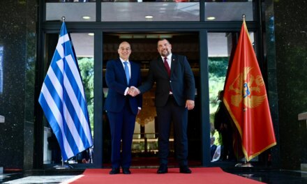 Η Ελλάδα υποστηρίζει ολόψυχα την προοπτική ένταξης του Μαυροβουνίου στην ΕΕ
