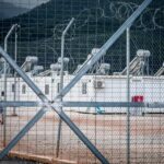Αντιδράσεις για τη δομή μεταναστών στο πρώην ΚΤΕΟ Καρτερού