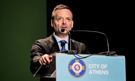 «Σεβασμός στην αυτόνομη πορεία του ΠΑΣΟΚ» – Νέα παρέμβαση μετά τις αντιδράσεις για τα περί συνεργασίας με την ΕΛΑΣ