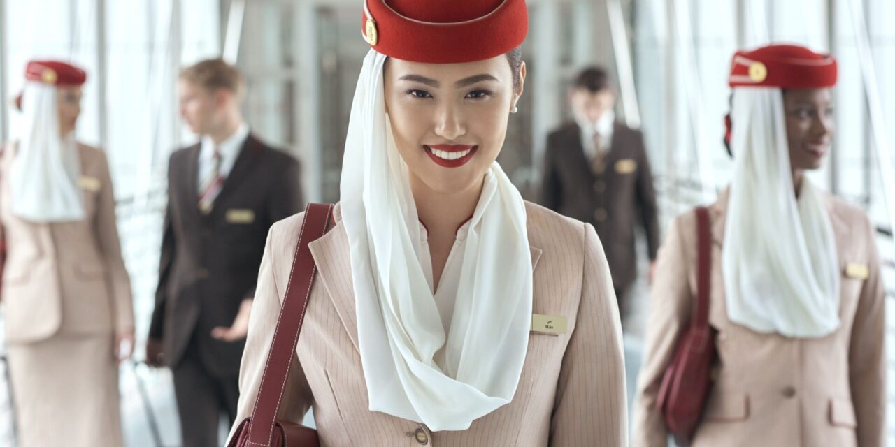 Η Emirates προσλαμβάνει στην Ελλάδα – Open Days σε Αθήνα και Θεσσαλονίκη για αεροσυνοδούς