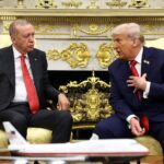 Ο Τραμπ φέρεται να ενημέρωσε τον Ερντογάν ότι θα παραστεί στη Σύνοδο του ΝΑΤΟ