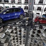 Γερμανικές αυτοκινητοβιομηχανίες αναζητούν «σωσίβιο» για τα εργοστάσιά τους – Στο τραπέζι συνεργασίες με κινεζικές εταιρείες