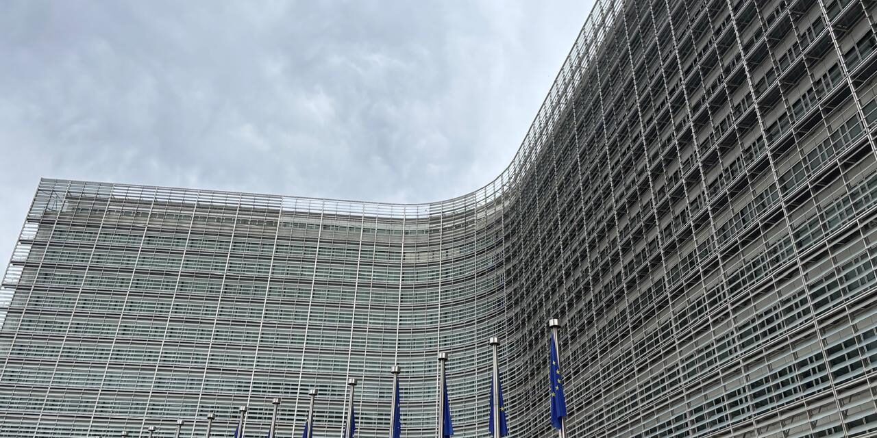 Η ΕΕ προσκαλεί τους Ταλιμπάν και… ακόμη τους περιμένει να βγάλουν βίζα