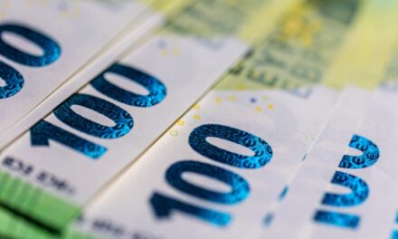 ΟΟΣΑ: Ανθεκτική η ανάπτυξη της ελληνικής οικονομίας – Προβλέπει αύξηση ΑΕΠ 1,9% το 2026 και 2% το 2027
