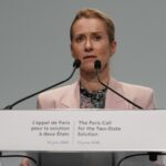 Η ΕΕ προσθέτει άτομα και οντότητες στον κατάλογο κυρώσεων της Ρωσίας