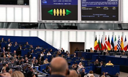 Ψηφίστηκε από την Ευρωβουλή η εμπορική συμφωνία ΕΕ–ΗΠΑ