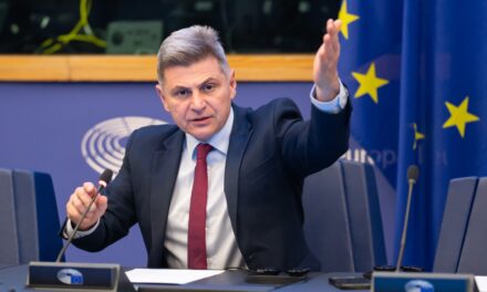 Φαραντούρης: Ζητά παρέμβαση ΕΕ την εργαλειοποίηση της αλιείας και της προστασίας του περιβάλλοντος απ’ την Τουρκία
