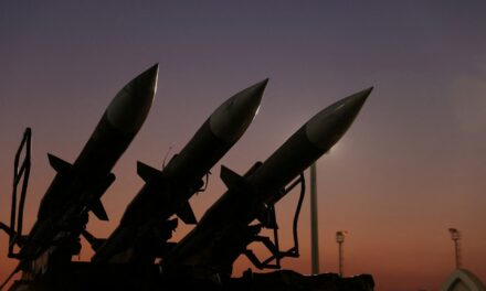Ακυρώθηκαν πτήσεις σε αεροδρόμια στο δυτικό τμήμα της χώρας