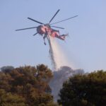 Οριοθετήθηκαν οι δύο πυρκαγιές σε Άνω Αλμυρή και Αγγελόκαστρο