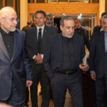Στο Ομάν μεταβαίνουν Γκαλιμπάφ και Αραγτσί για συνομιλίες σχετικά με τα Στενά