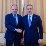 Τι συζήτησαν στο σύντομο «τετ α τετ» Γεραπετρίτης