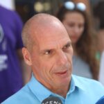 Διμέτωπη επίθεση σε Μητσοτάκη, Τσίπρα – «Μπορούν να συγκυβερνήσουν… η χώρα δεν είναι βιώσιμη»