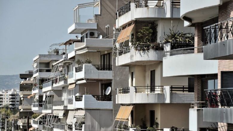 Ακίνητα: Υποχώρησαν οι μεταβιβάσεις τον Απρίλιο, αυξήθηκαν οι γονικές παροχές – Eλέγχους σε 4.820 υποθέσεις ετοιμάζει η ΑΑΔΕ