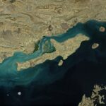 Οι ΗΠΑ έπληξαν το νησί Κεσμ, το Ιράν εξαπέλυσε πυραύλους σε Κουβέιτ και Μπαχρέιν