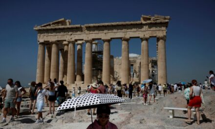 Καιρός: 32άρια, βοριάδες και απογευματινές καταιγίδες