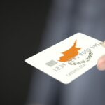 Η Κύπρος προχωρά σε πιλοτική λειτουργία των εθνικών εγγράφων ταυτότητας που παράγονται από τη Veridos Matsoukis στην Ελλάδα
